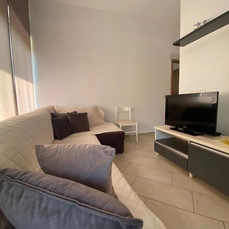 Eri Apartament ฮีมาเรอ ภายนอก รูปภาพ